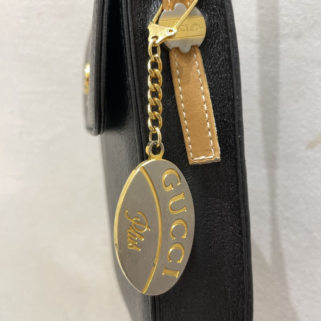 vintage GUCCI Plus〈ヴィンテージグッチプラス〉ショルダーバッグ