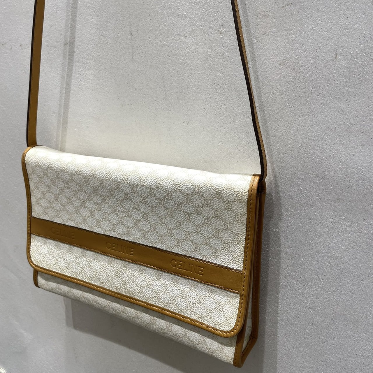 vintage CELINE(ヴィンテージセリーヌ）ショルダーバッグ