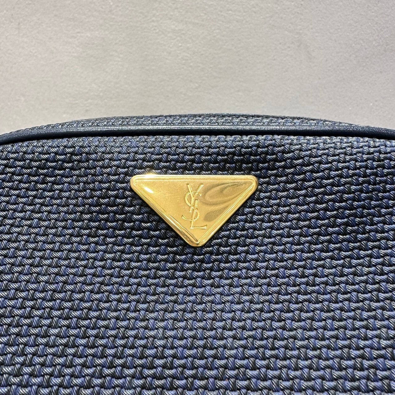 vintage YVES SAINT LAURENT(イヴ・サンローラン）ショルダーバッグ