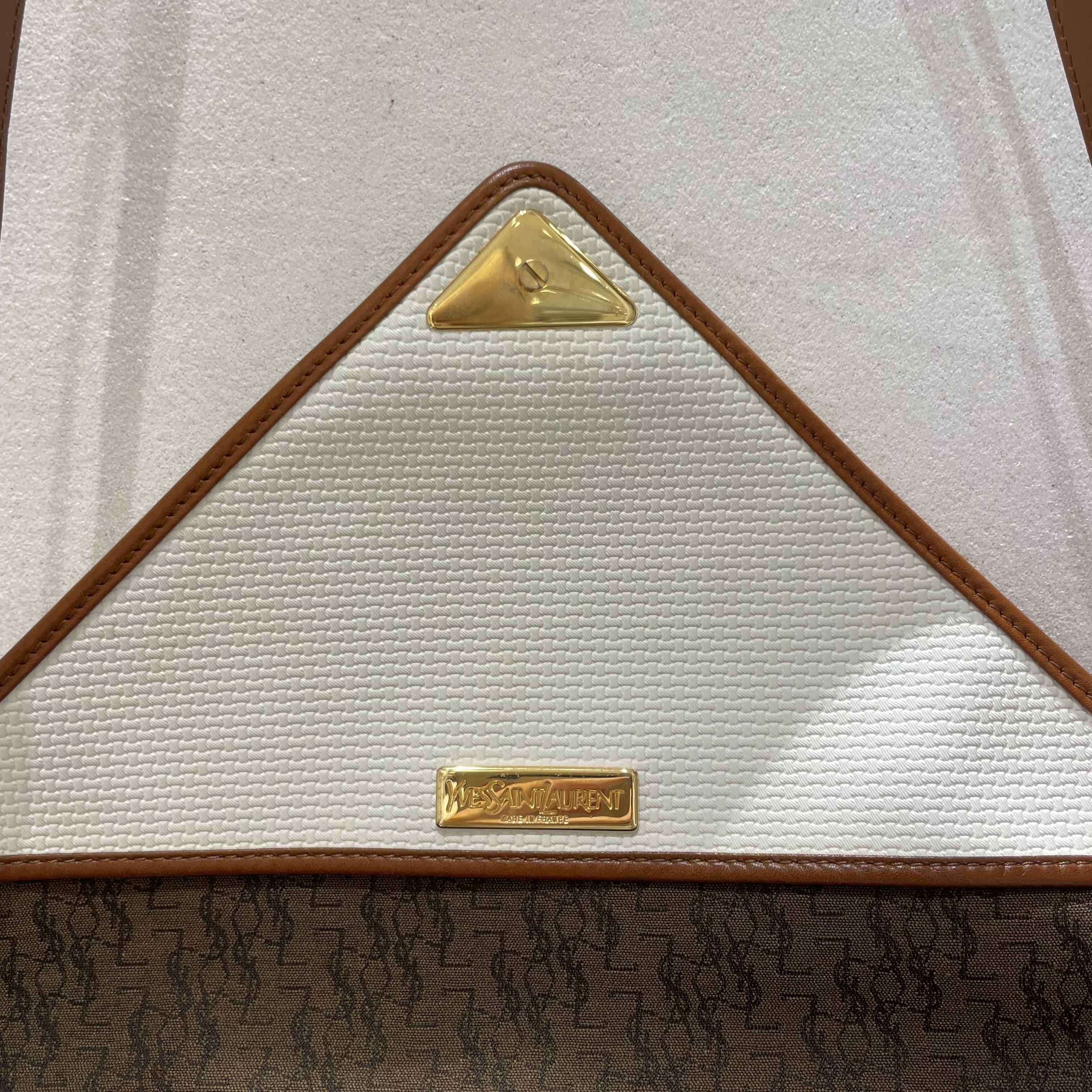 vintage YVES SAINT LAURENT〈イヴ・サンローラン〉ショルダーバッグ