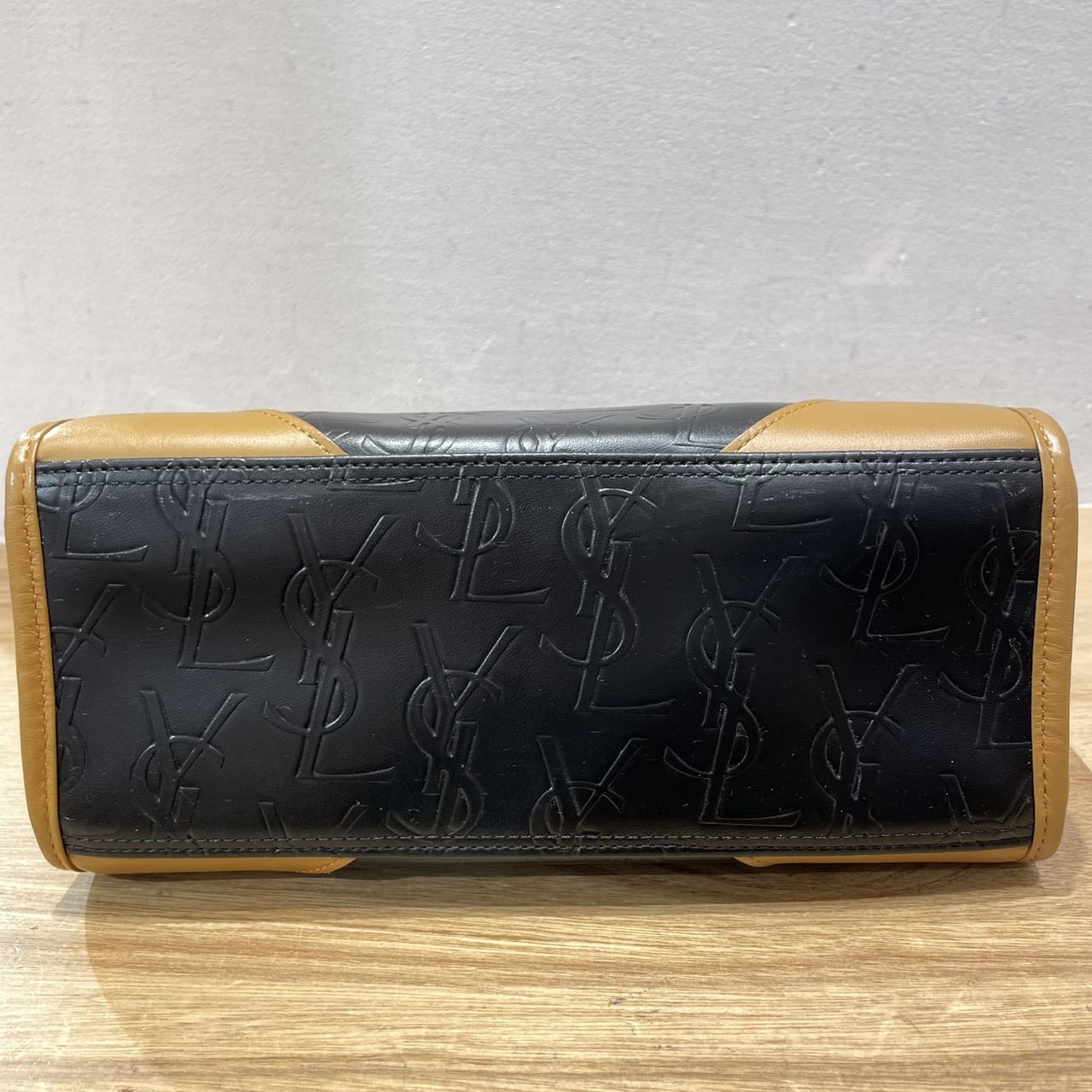 vintage YVES SAINT LAURENT〈イヴ・サンローラン〉ハンドバッグ2