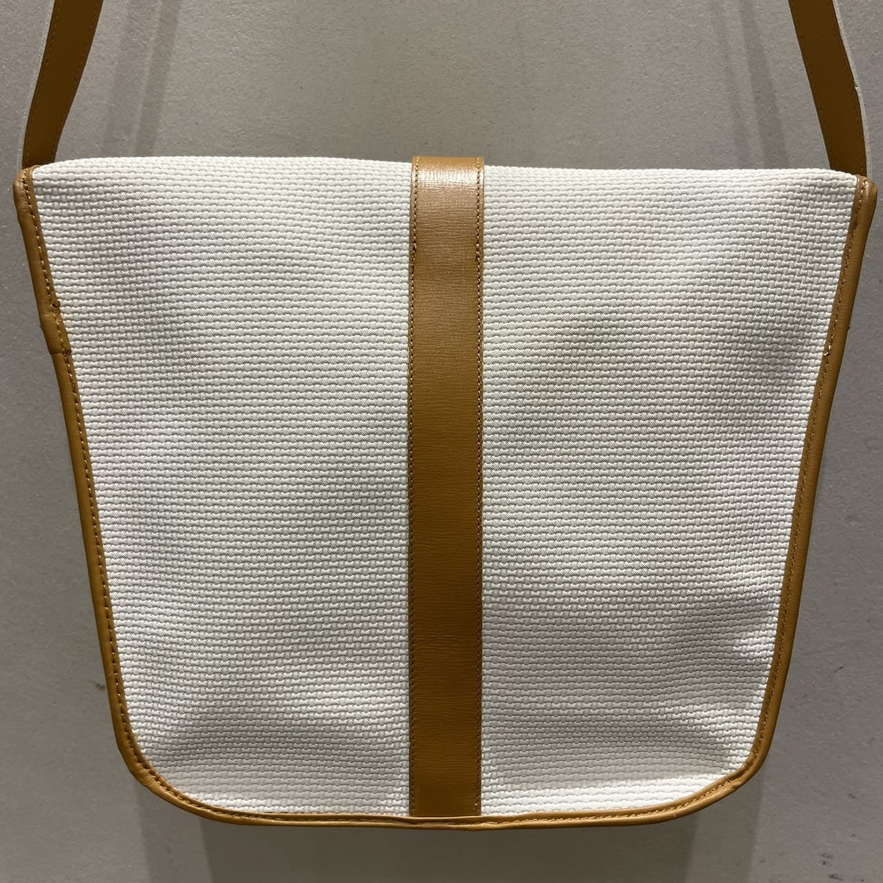 vintage YVES SAINT LAURENT(イヴ・サンローラン）ショルダーバッグ