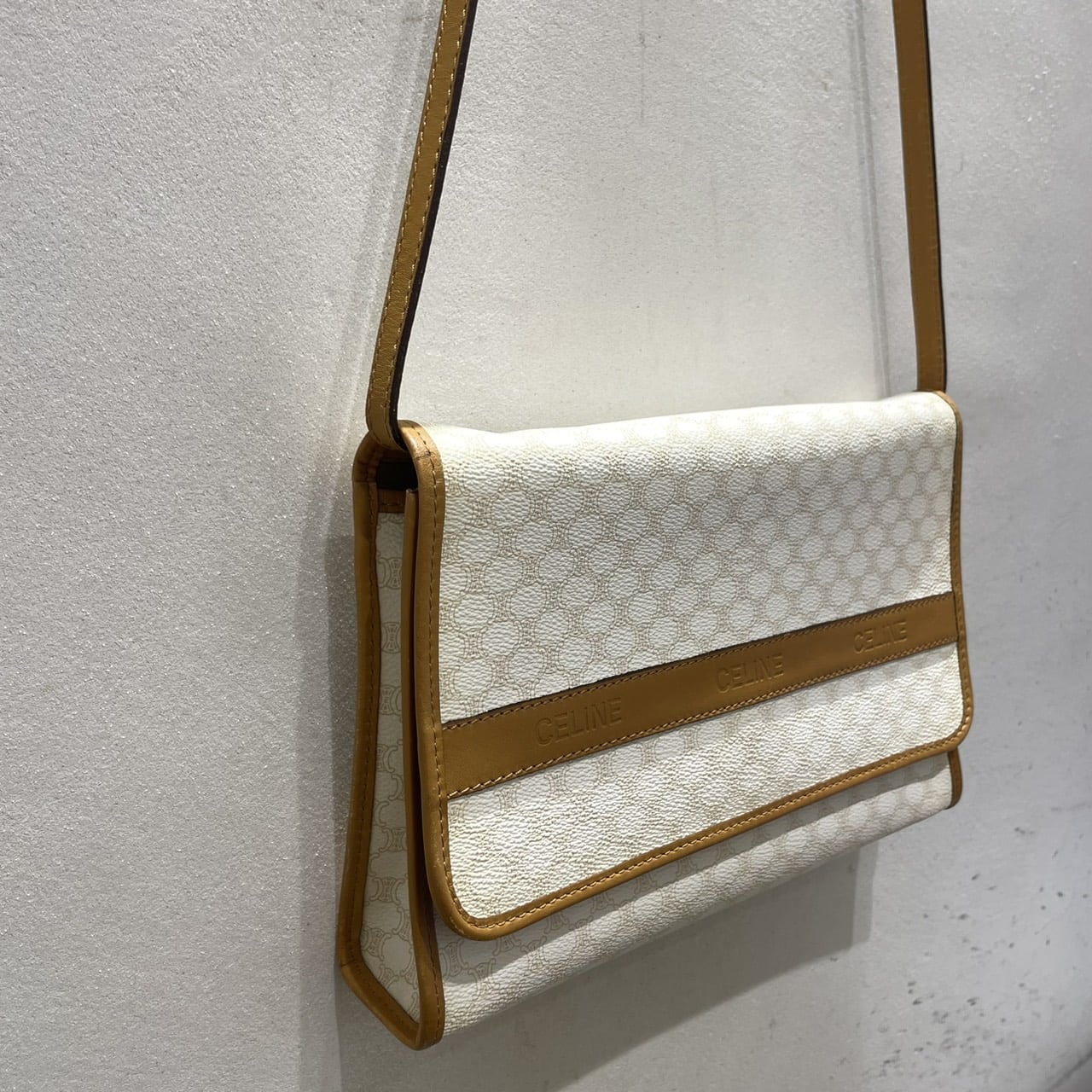 vintage CELINE(ヴィンテージセリーヌ）ショルダーバッグ
