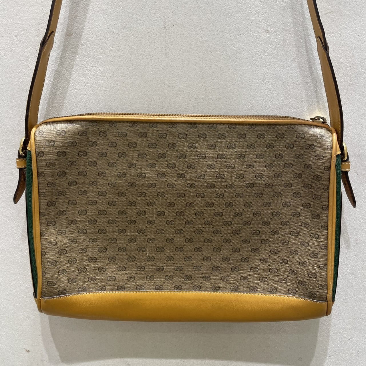 vintage GUCCI〈ヴィンテージグッチ〉ショルダーバッグ
