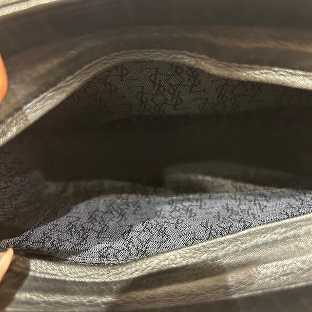 vintage YVES SAINT LAURENT(イヴ・サンローラン）ショルダー