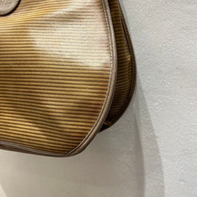 vintage YVES SAINT LAURENT(イヴ・サンローラン）ショルダーバッグ