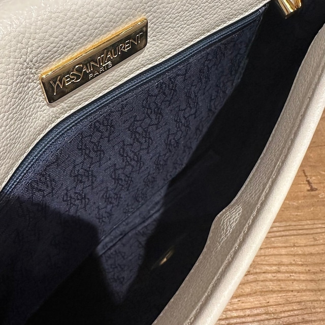 vintage YVES SAINT LAURENT(イヴ・サンローラン）ショルダーバッグ