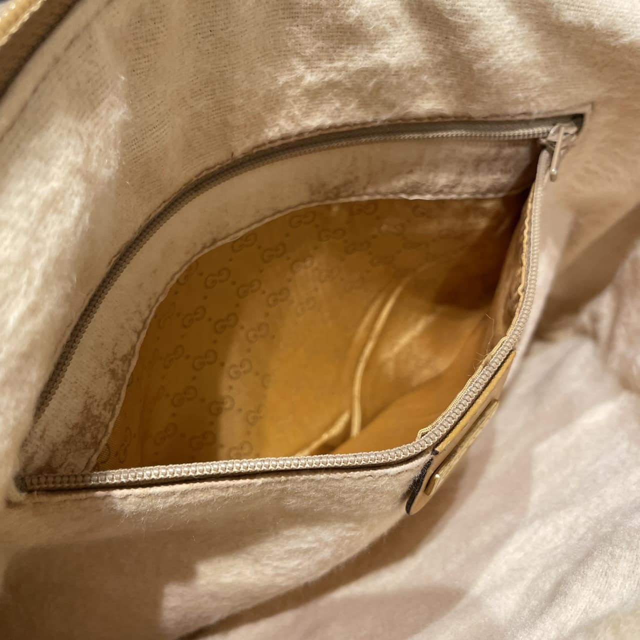 vintage GUCCI〈ヴィンテージグッチ〉ショルダーバッグ