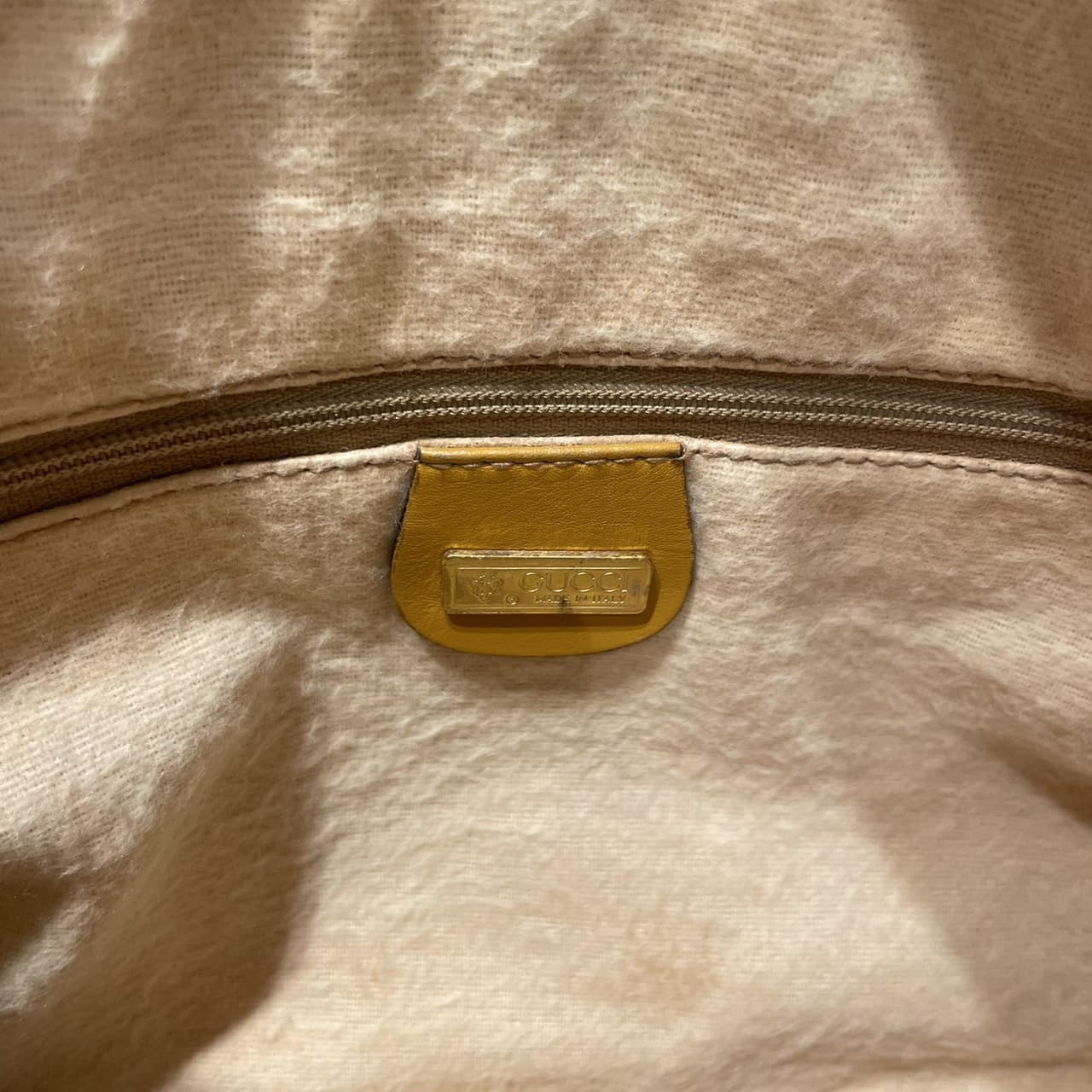 vintage GUCCI〈ヴィンテージグッチ〉ショルダーバッグ