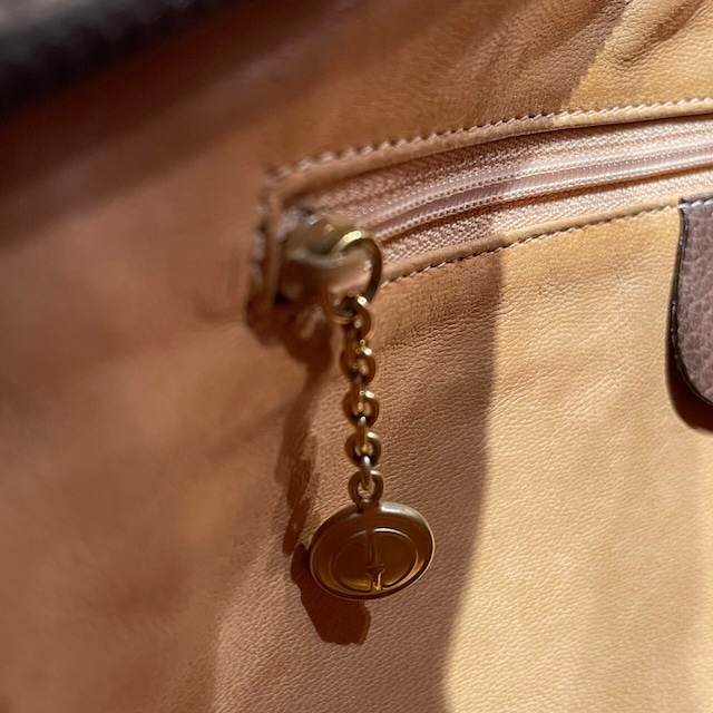 vintage GUCCI 〈ヴィンテージグッチ〉ショルダーバッグ