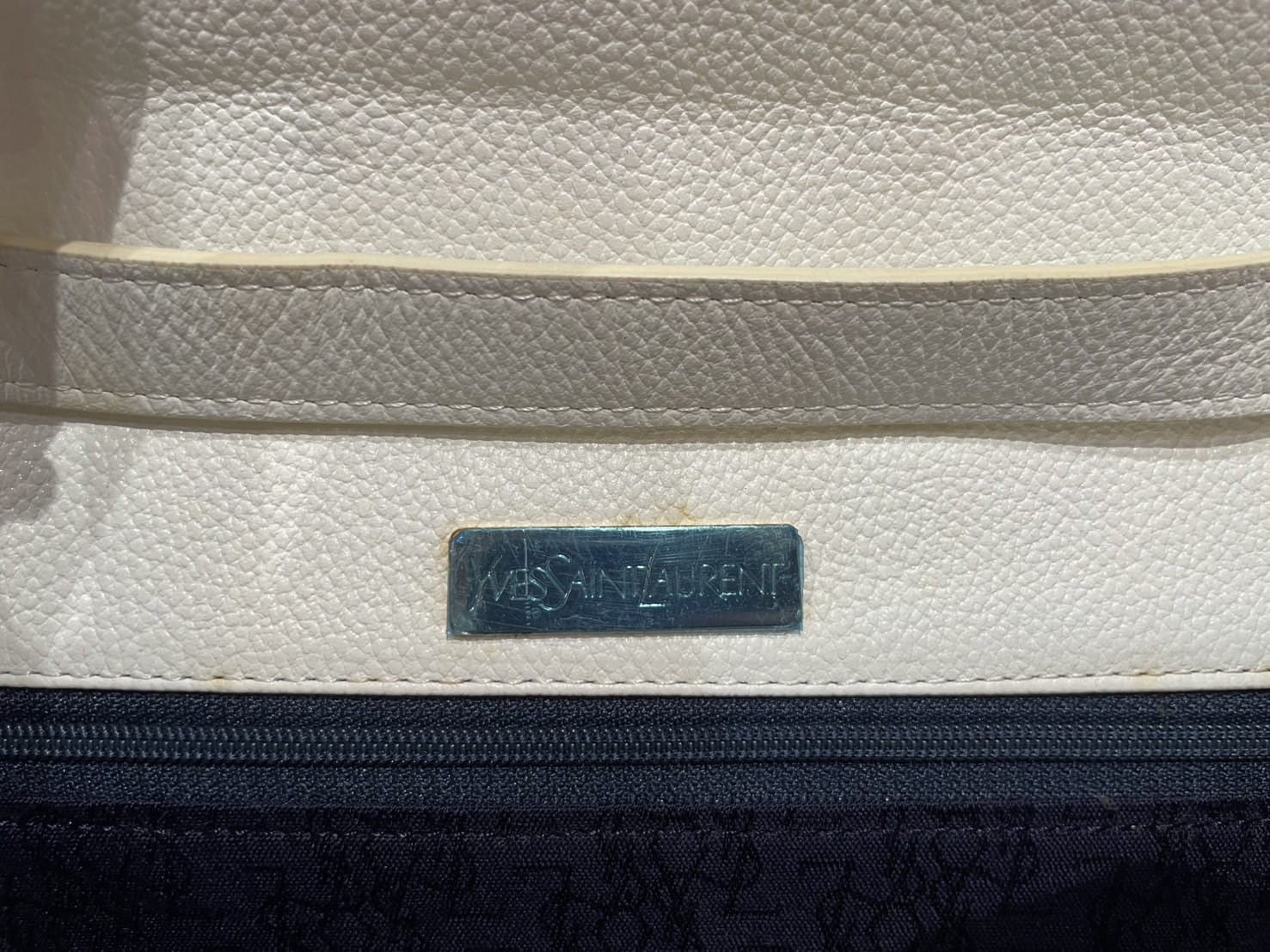 vintage YVES SAINT LAURENT(イヴ・サンローラン）ショルダーバッグ/クラッチバッグ