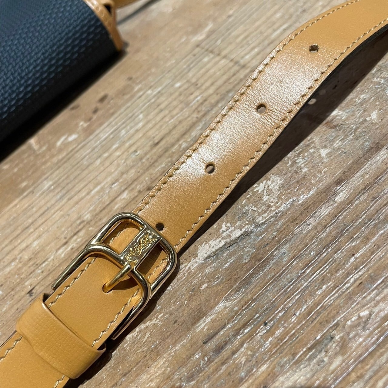 vintage YVES SAINT LAURENT(イヴ・サンローラン）ショルダーバッグ