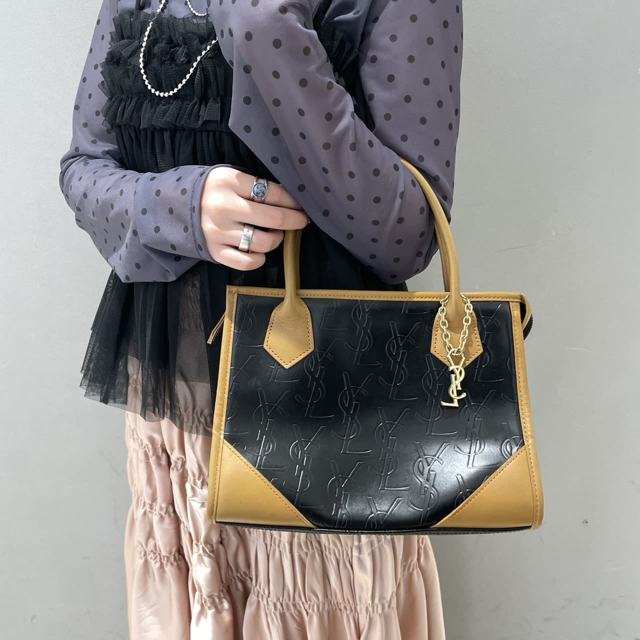 vintage YVES SAINT LAURENT〈イヴ・サンローラン〉ハンドバッグ2