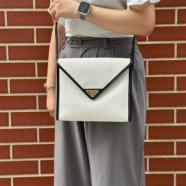 vintage YVES SAINT LAURENT〈イヴ・サンローラン〉ショルダーバッグ