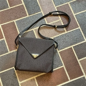 vintage YVES SAINT LAURENT(イヴ・サンローラン）ショルダーバッグ