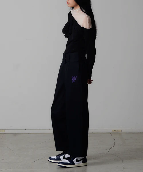 BELTED BIG HEART PANTS BEIGE 3