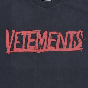 【VETEMENTS】WORLDTOUR LOGO T-SHIRT BLACK Ｓ