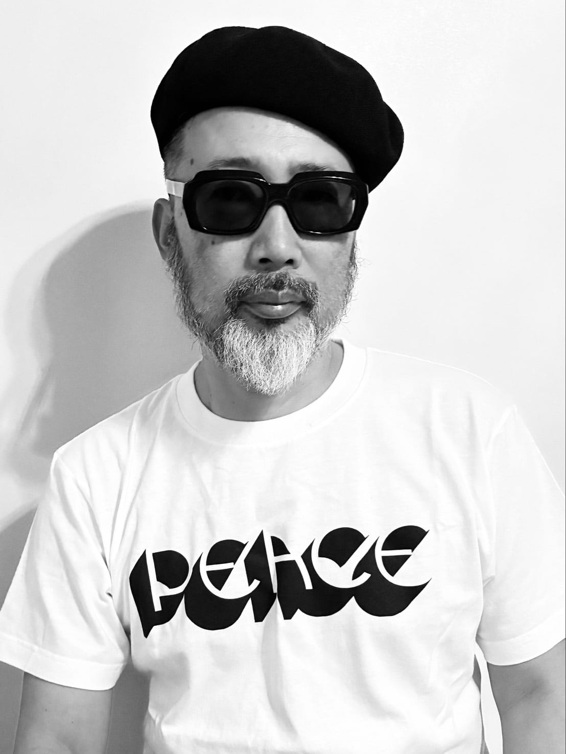 PEACE / NO WAR Tシャツ (WHITE)