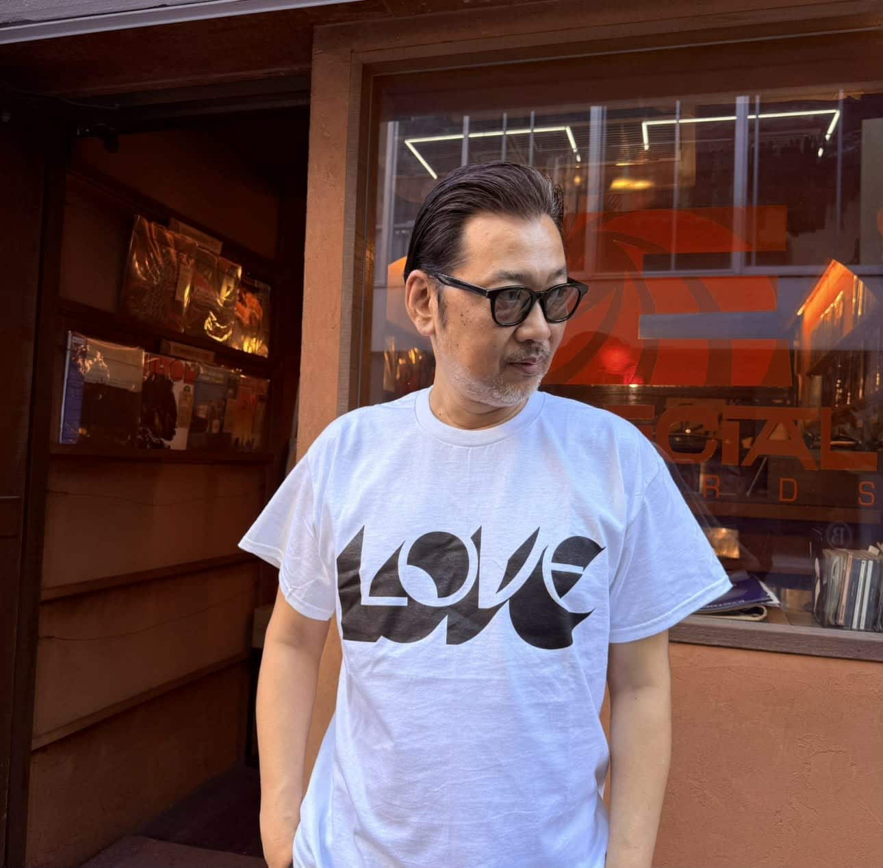 LOVE/NO HATE　ショートスリーブTシャツ WHITE