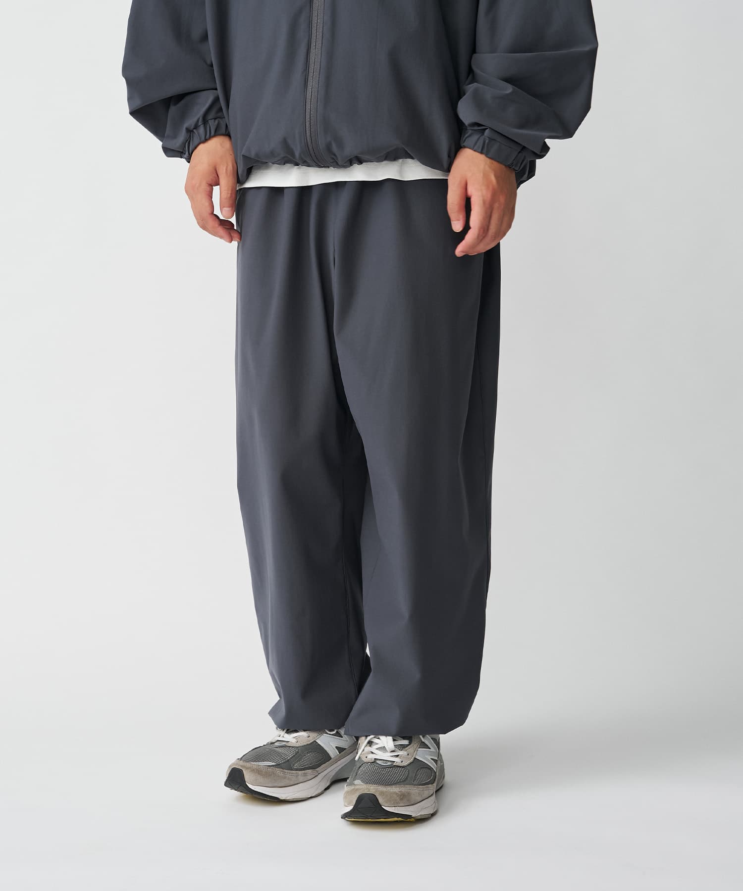 Fresh Service CORPORATE TRACK SUIT Black M