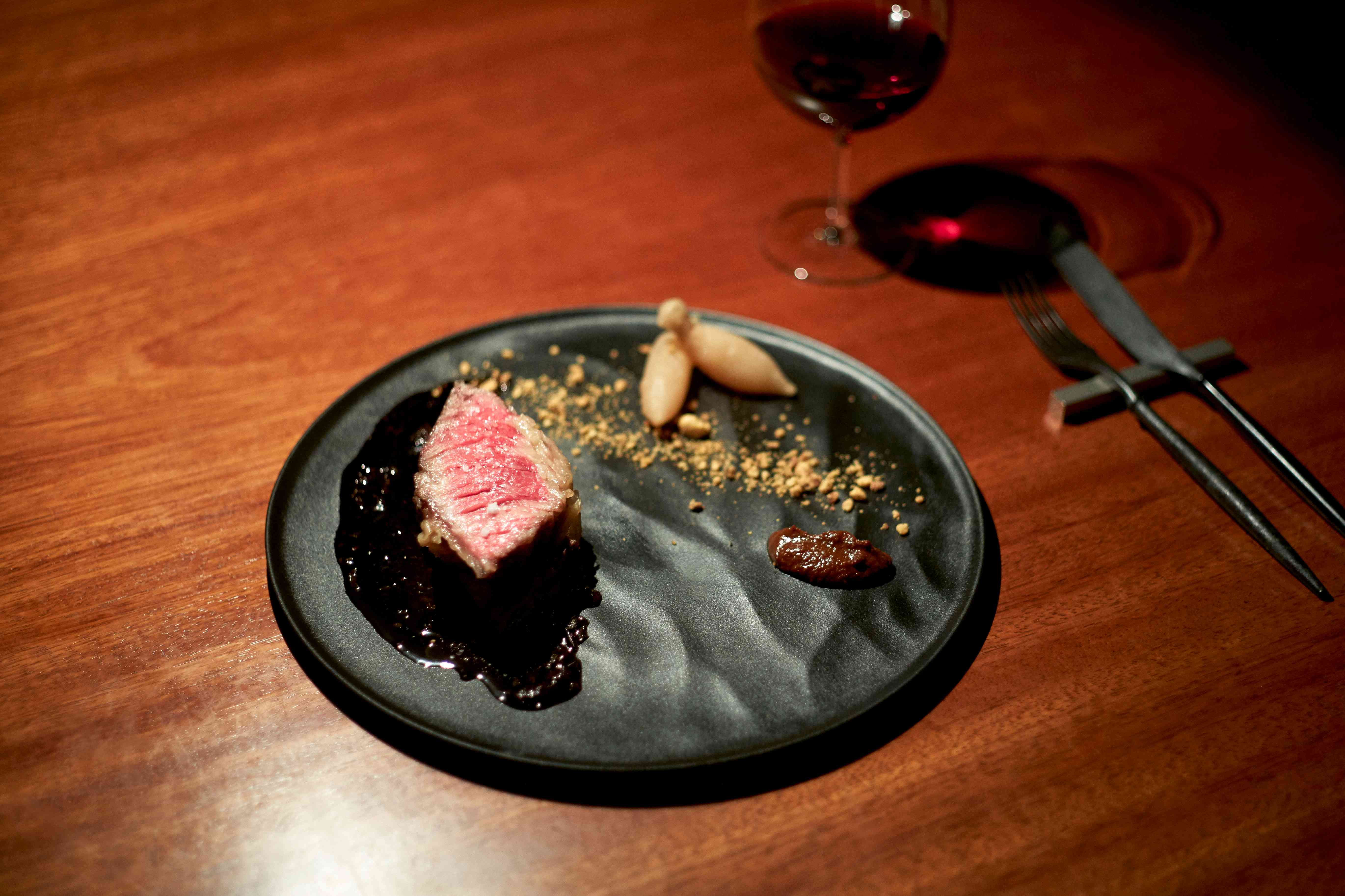 ARAS 大皿ウェーブ ブラック(ブラック)｜ ラ・クッチーナ