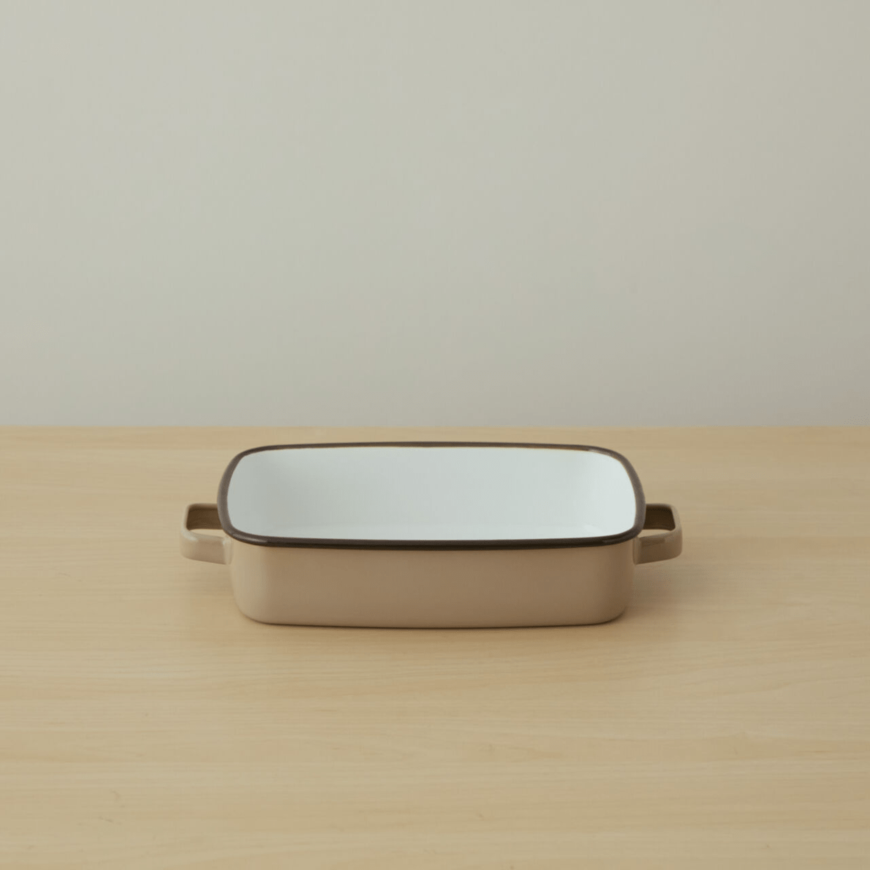 365methods ホーローオーブンディッシュ 浅型M カフェオレ