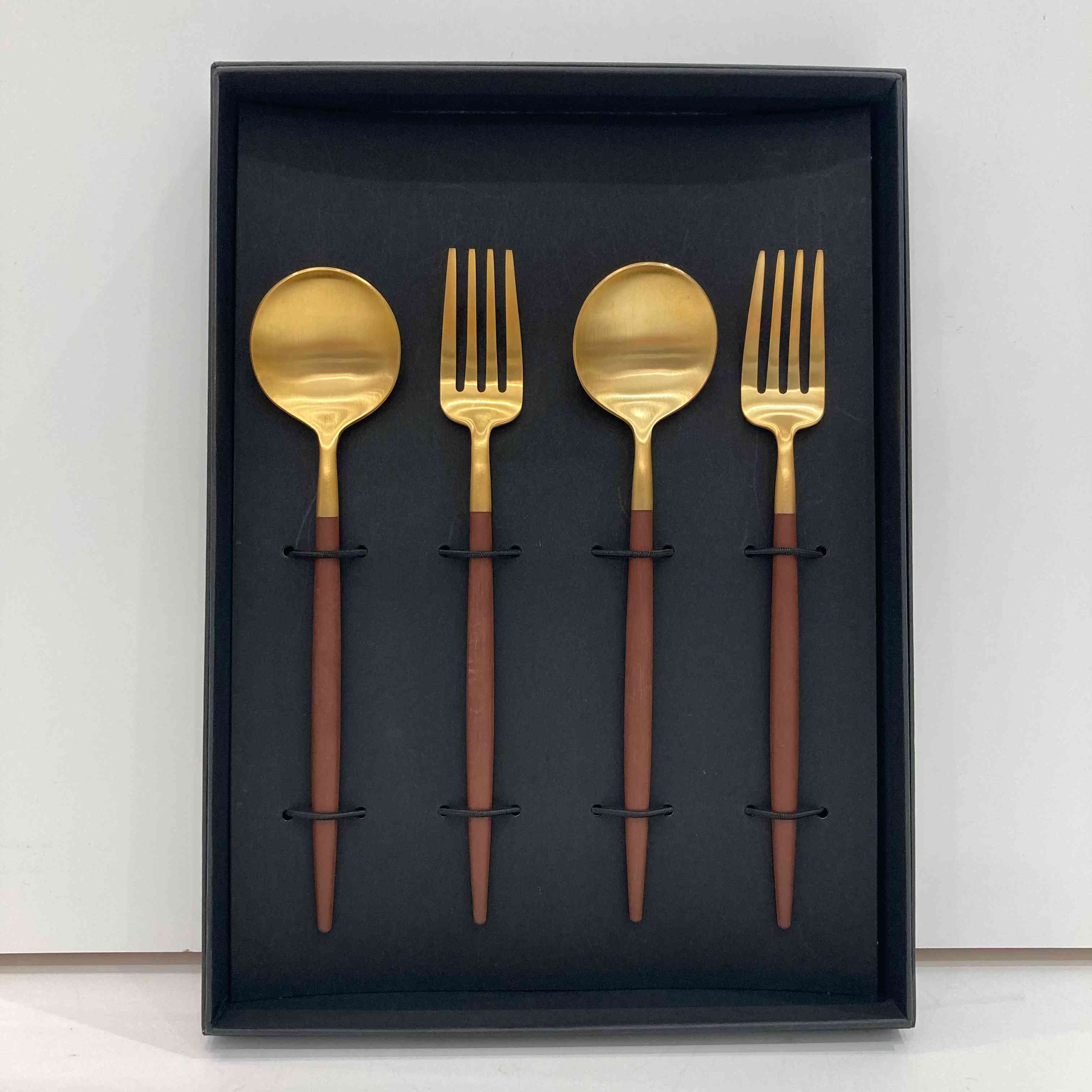 クチポール GOA デザート4点セット ブラウン×ゴールド BOXあり（Cutipol GOA）G-16 ブラウン×ゴールド