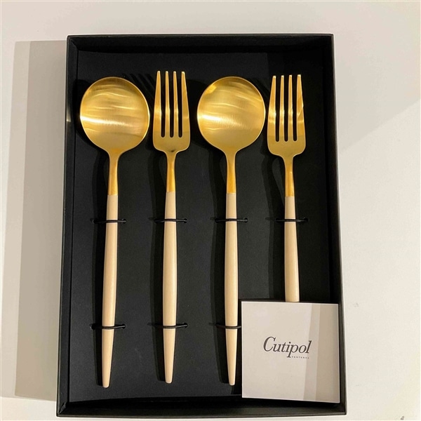 クチポール GOA テーブル4点セット アイボリー×ゴールド BOXあり（Cutipol GOA）G-9 アイボリー×ゴールド