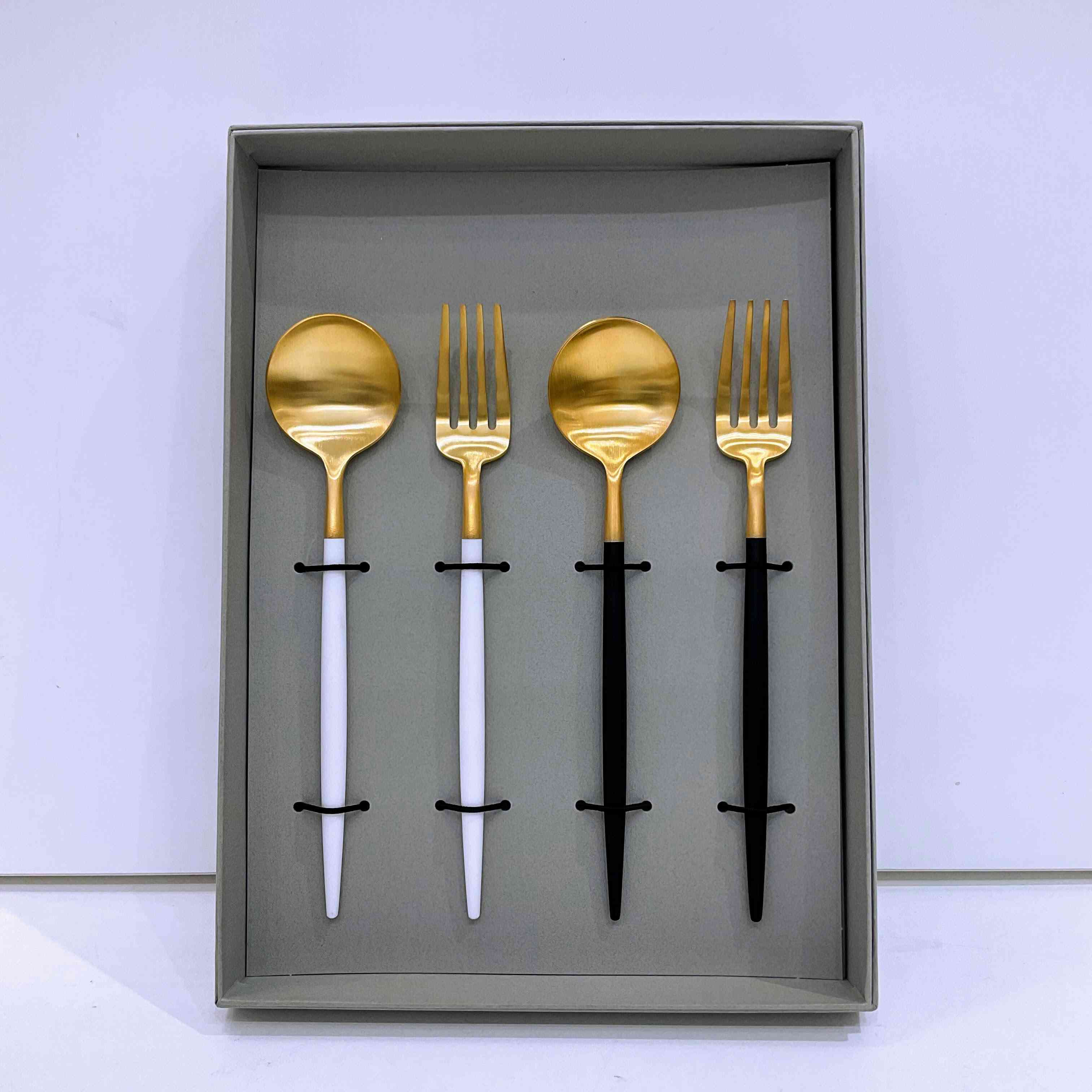 クチポール GOA デザート4点セット  ホワイト×ゴールド・ブラック×ゴールド BOX(グレー)あり（Cutipol GOA）G-23g ホワイト×ゴールド・ブラック×ゴールド