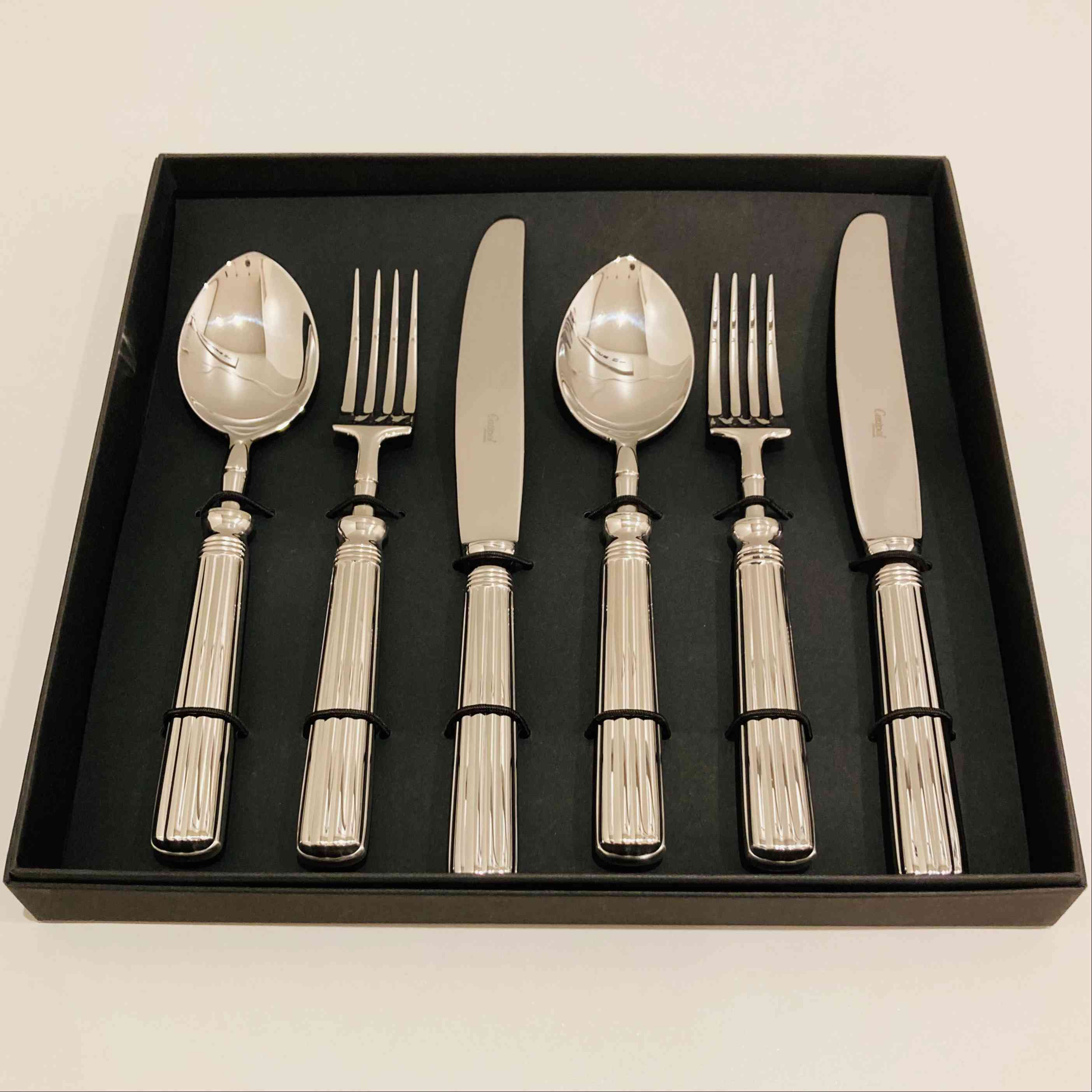 クチポール LINE テーブル6点セット BOXあり（Cutipol ）L-1