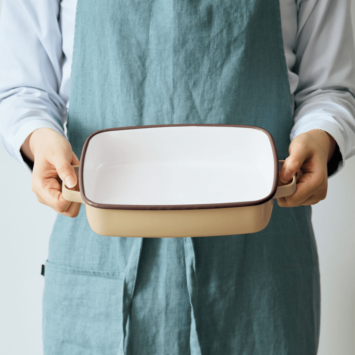 365methods ホーローオーブンディッシュ 浅型M カフェオレ