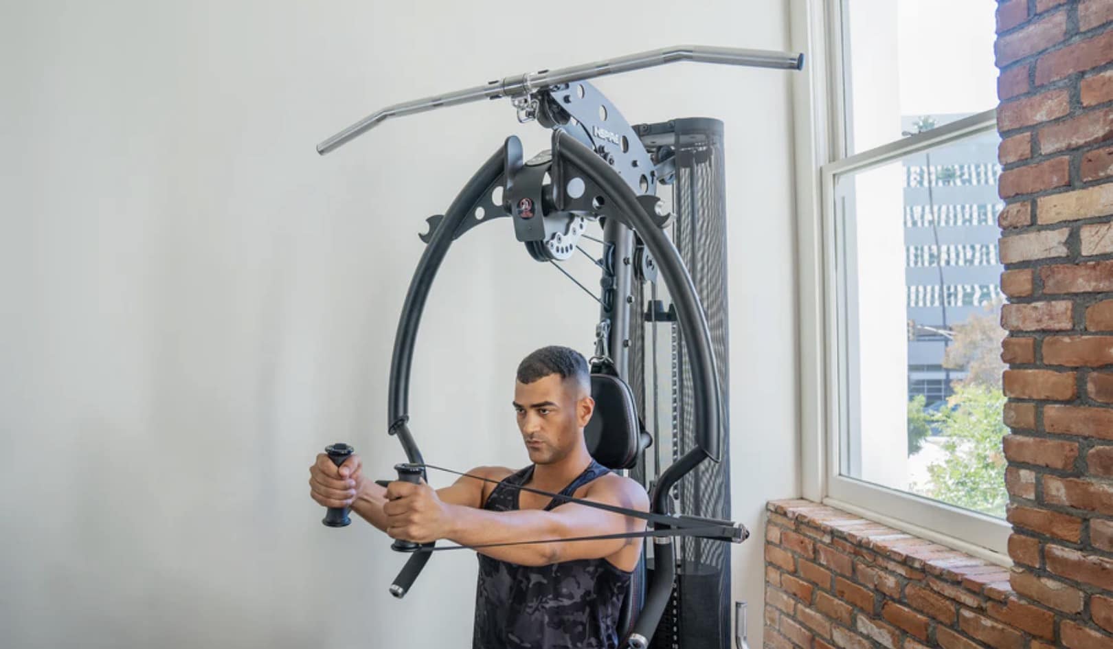 INSPIRE　M2　マルチジム ブラック 幅124cm　奥行165cm　高さ198cm