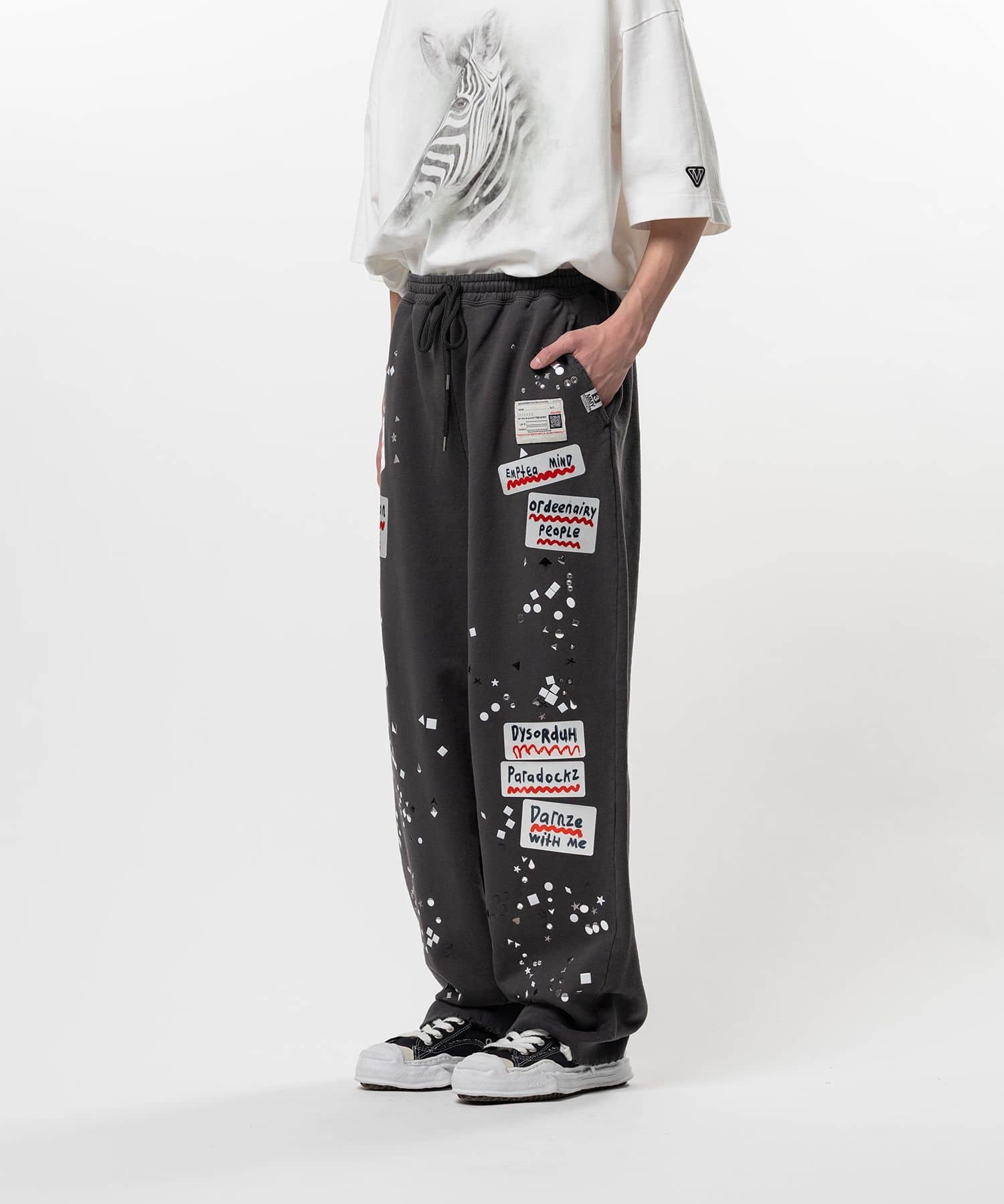 Maison MIHARA YASUHIRO(ミハラヤスヒロ)/Embellished Sticker Sweat Pants/BLACK BLACK 44