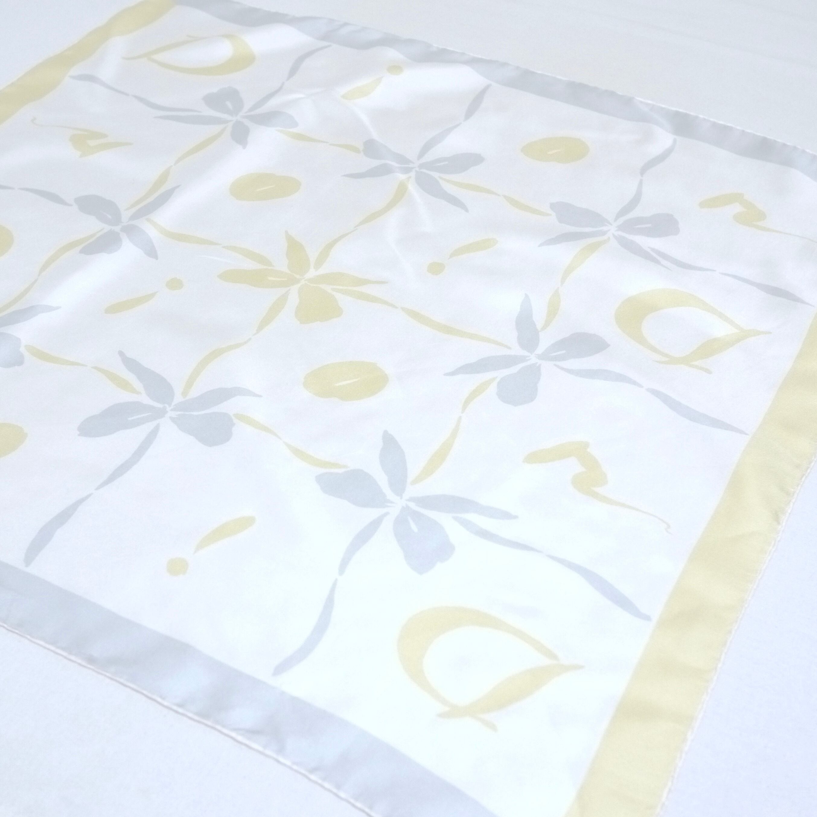 Christian Dior Scarf| HOLIDAY WORKS|pop-up-shop | ONLINE Christian Dior Scarf| HOLIDAY WORKS|pop-up-shop | ONLINE