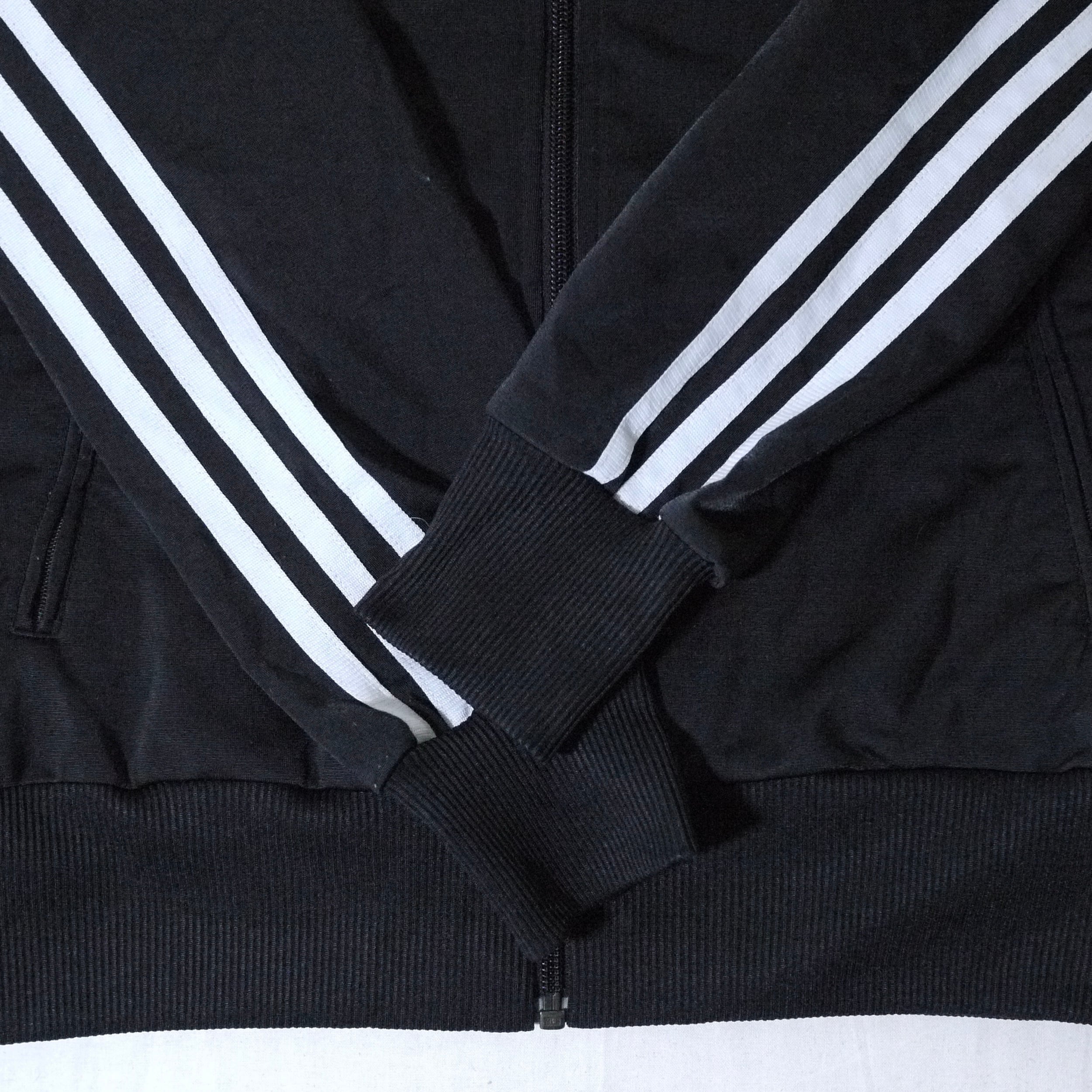 adidas Track jacket SizeM