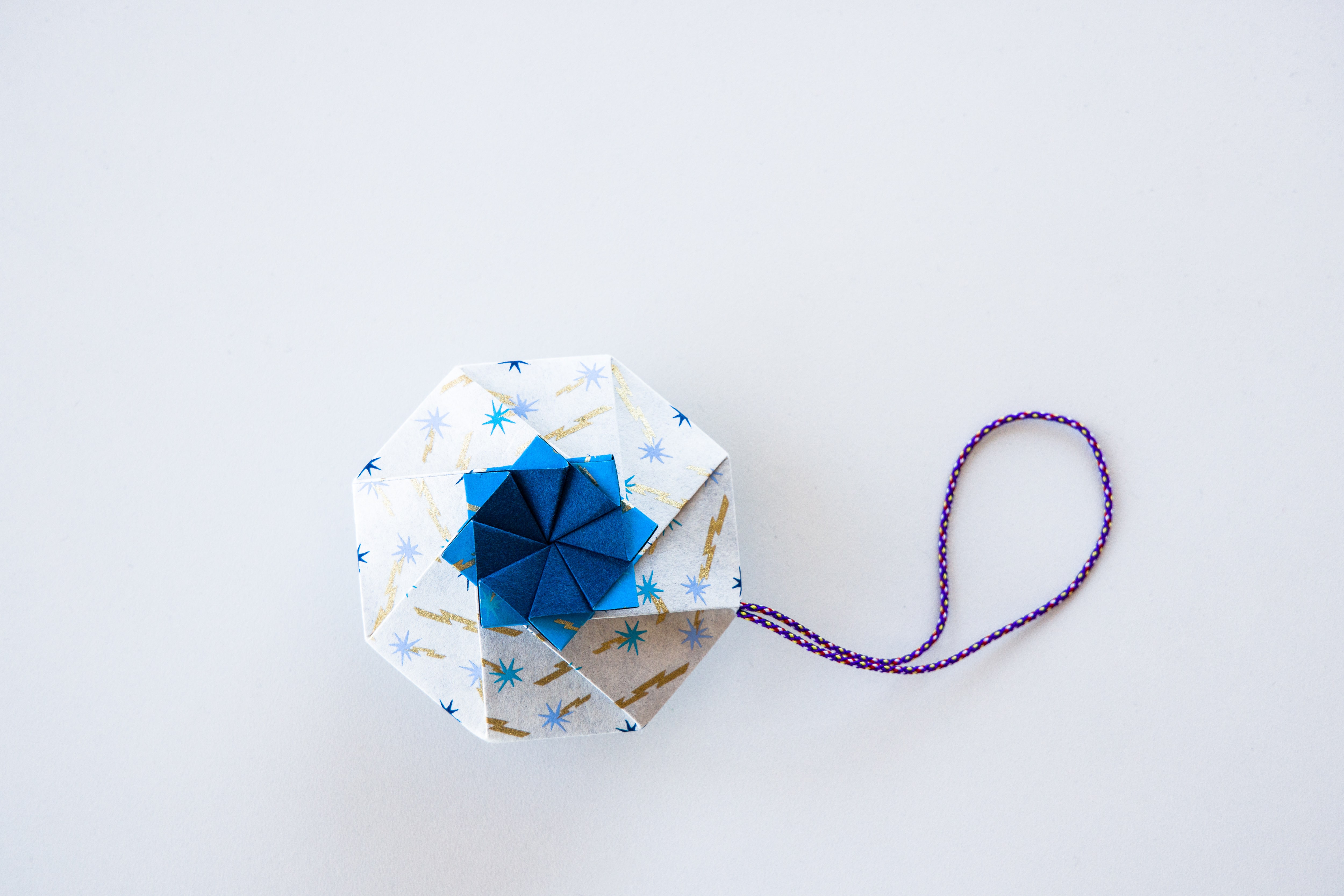 『右近 plus４人  尾上右近アーティスト対談集特装版』