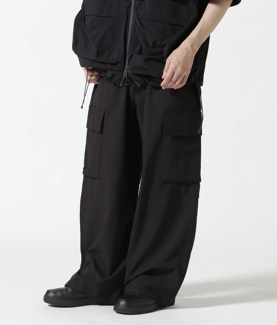 B omnivore/ビーオムニボー  STRETCH POLYESTER CARGO PANTS ストレッチカーゴスラックス BLACK S