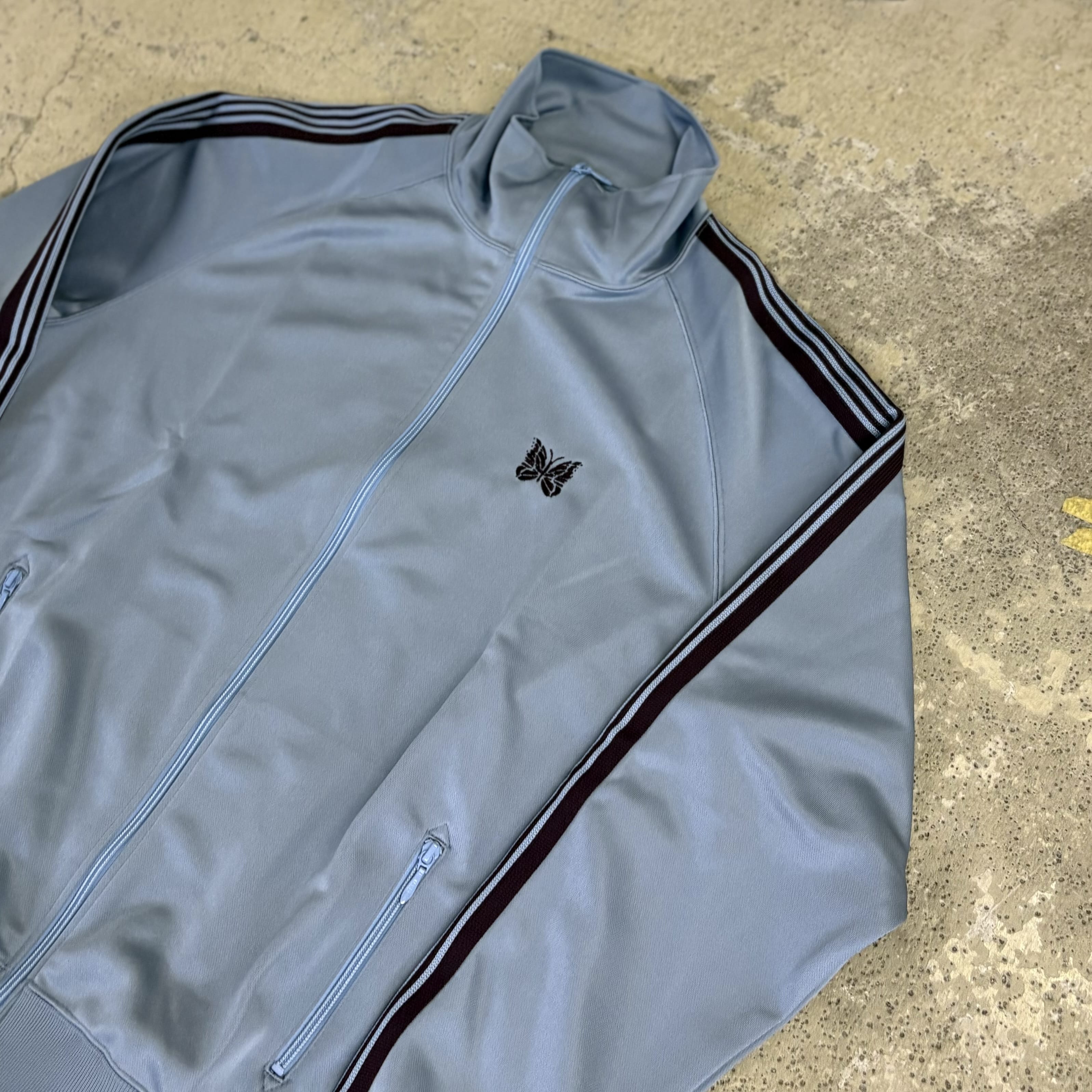 Needles/ニードルズ/BEAVER×Needles 別注Track Jacket-Poly Smooth. -24AW- SAX BLUE(M  SAX)｜ ビーバー｜池袋PARCO | ONLINE PARCO（オンラインパルコ）