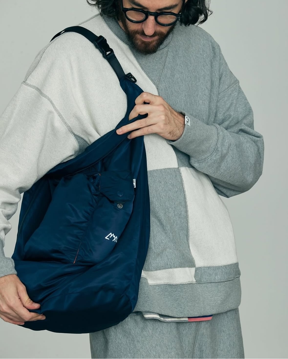 CMF OUTDOOR GARMENT/シーエムエフアウトドアガーメント/ROLL BAG ネイビー Free