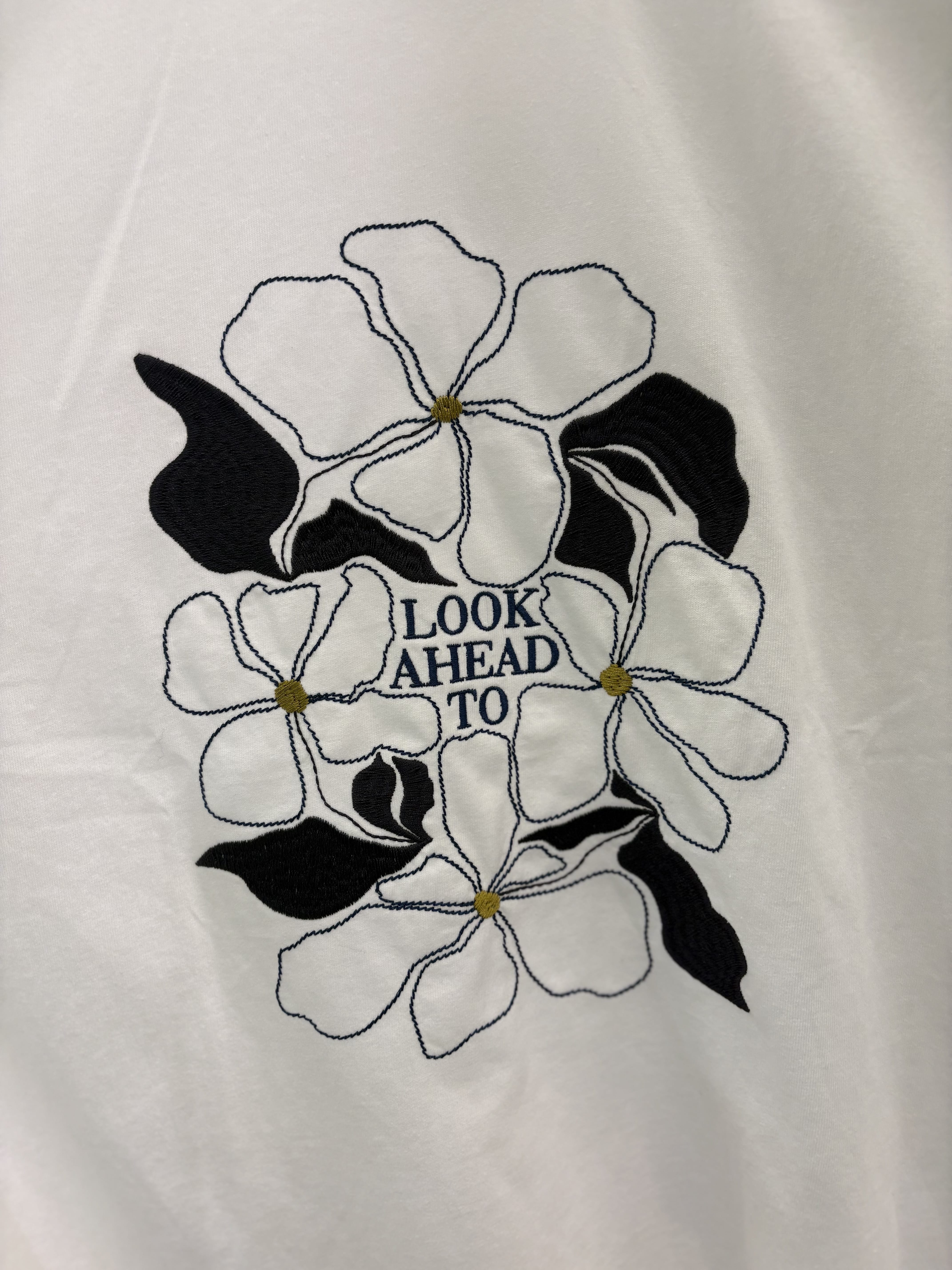 B omnivore/ビーオムニボー/16/10 E天竺 フラワー刺繍 S/S TEE Tシャツ ホワイト M