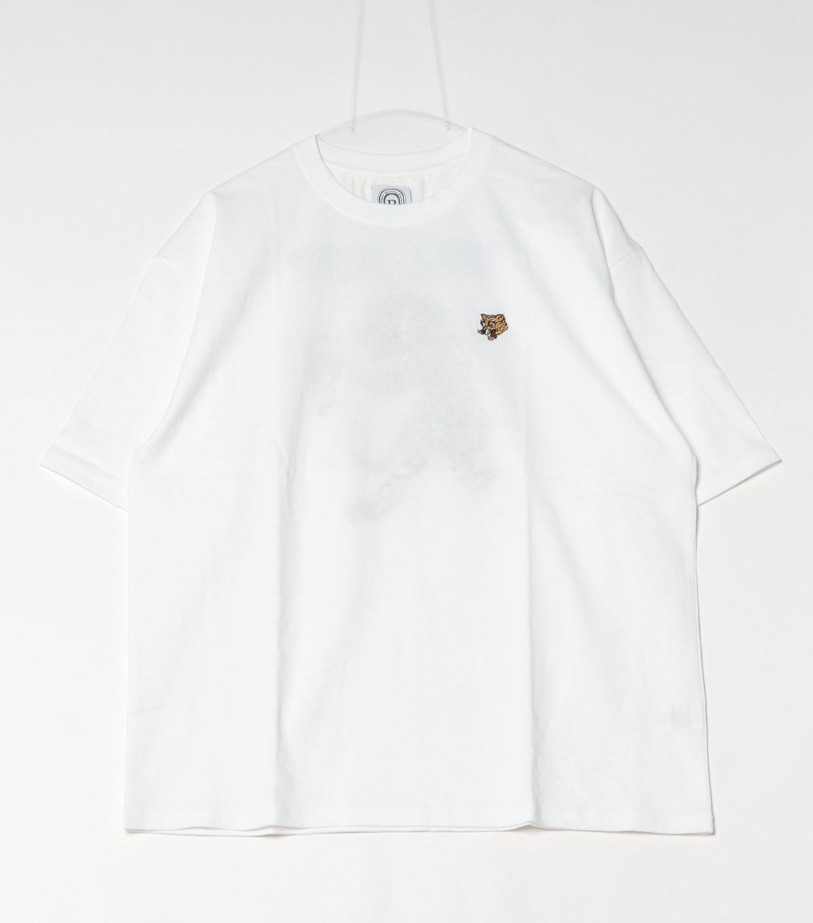 B omnivore/ビーオムニボー/16/10 E天竺 トラ刺繍 S/S TEE ホワイト M