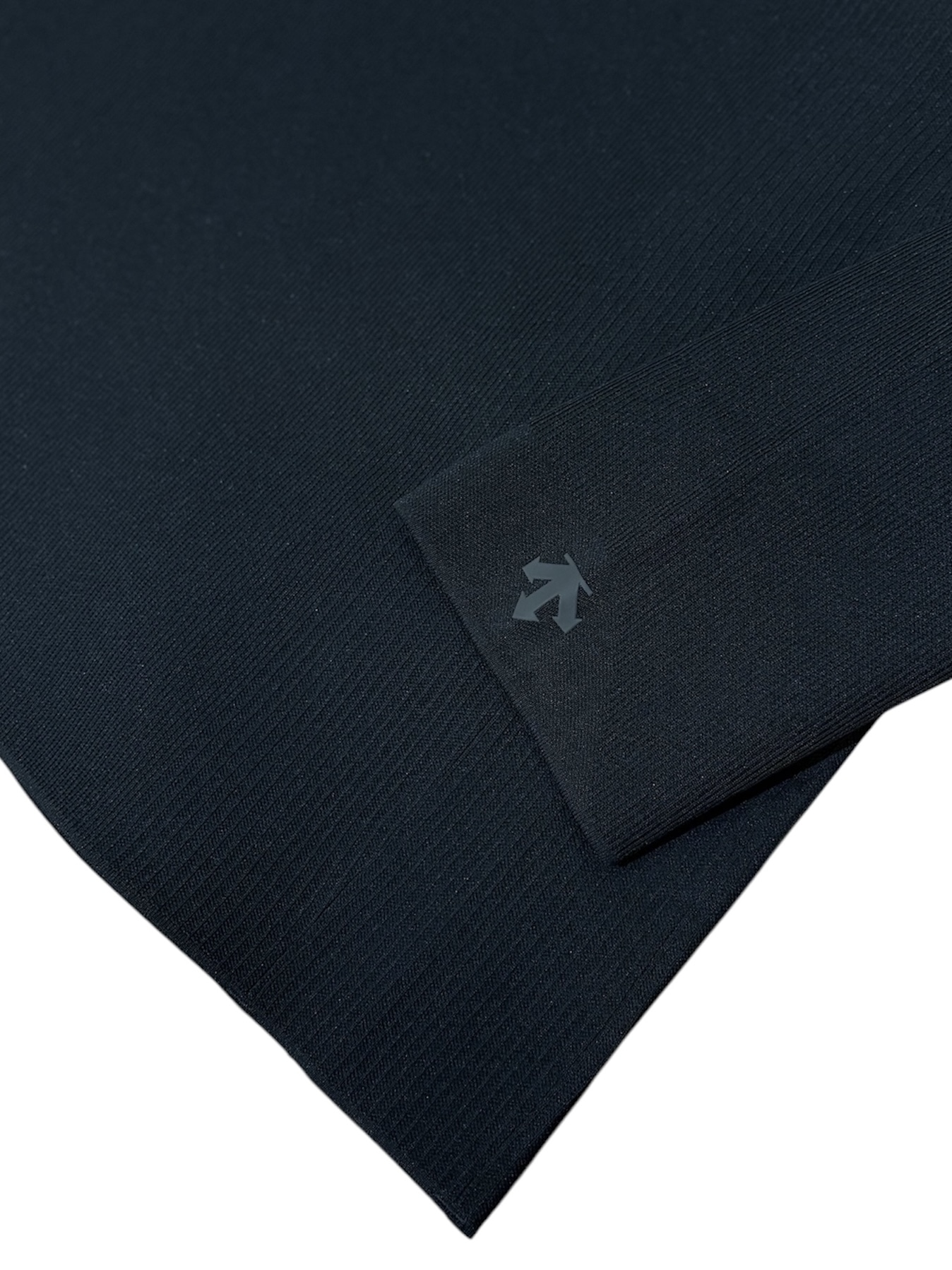DESCENTE ALLTERRAIN/デサントオルテライン/フュージョンニットクルーネック / FUSIONKNIT CREW NECK BLACK M