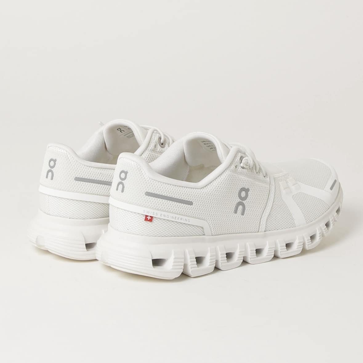 On/オン/Cloud6 クラウドシックス　White ホワイト men's US8(26cm)