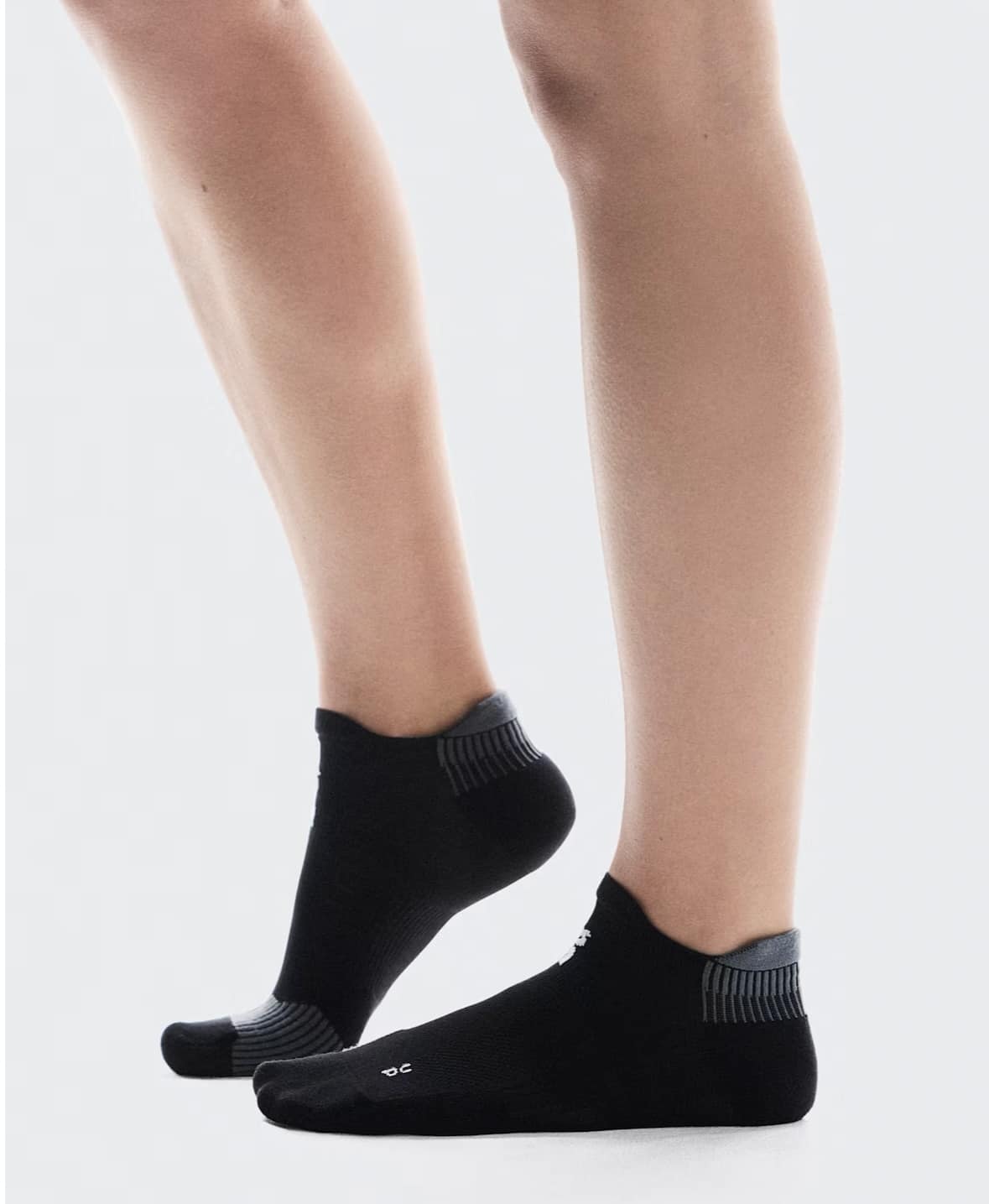 On/オン/Performance Run Sock Low パフォーマンス ランソックス ロー BLACK XS (22-24.5)