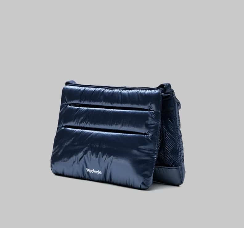 Topologie/トポロジー　Flat Sacoche Small フラット サコッシュ スモール【バッグ単体】 Marine Blue Metallic/Puffer FREE