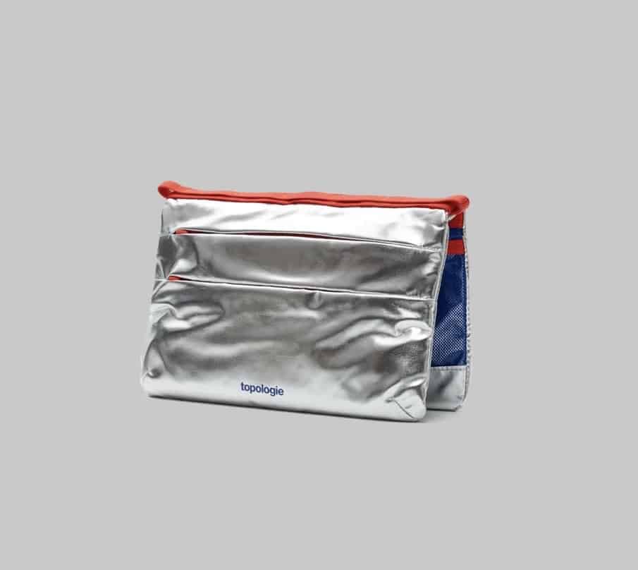 Topologie/トポロジー　Flat Sacoche Small フラット サコッシュ スモール【バッグ単体】 Satellite/Metallic FREE