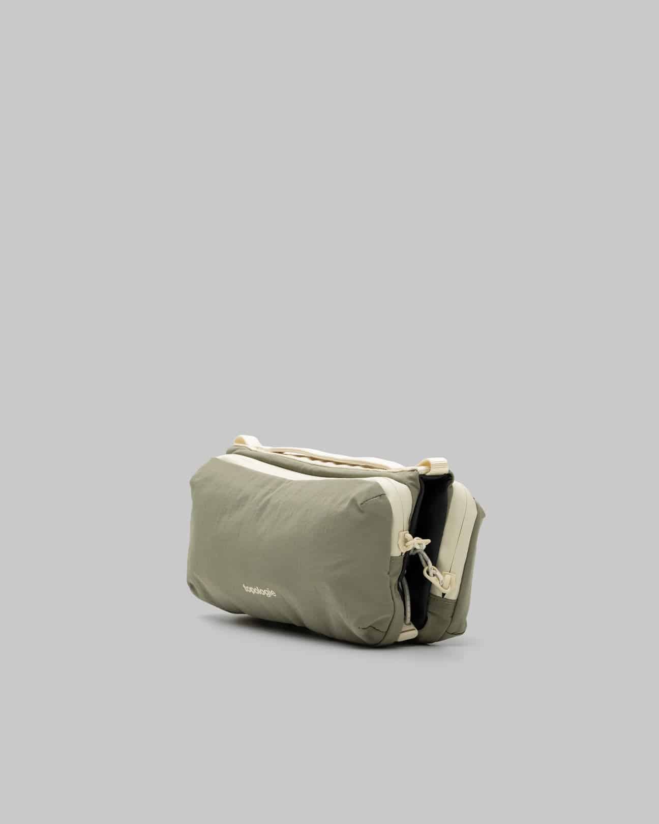 Topologie/トポロジー/Bottle Sacoche Medium（ボトル サコッシュミディアム） Moss Putty / Papery FREE