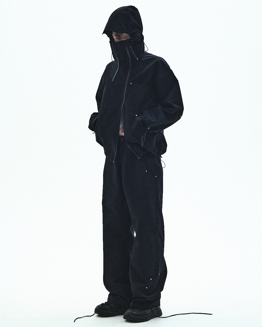 PASTOR NOVA/パストルノヴァ/DIAGONAL TECH HOODED JACKET BLACK 1