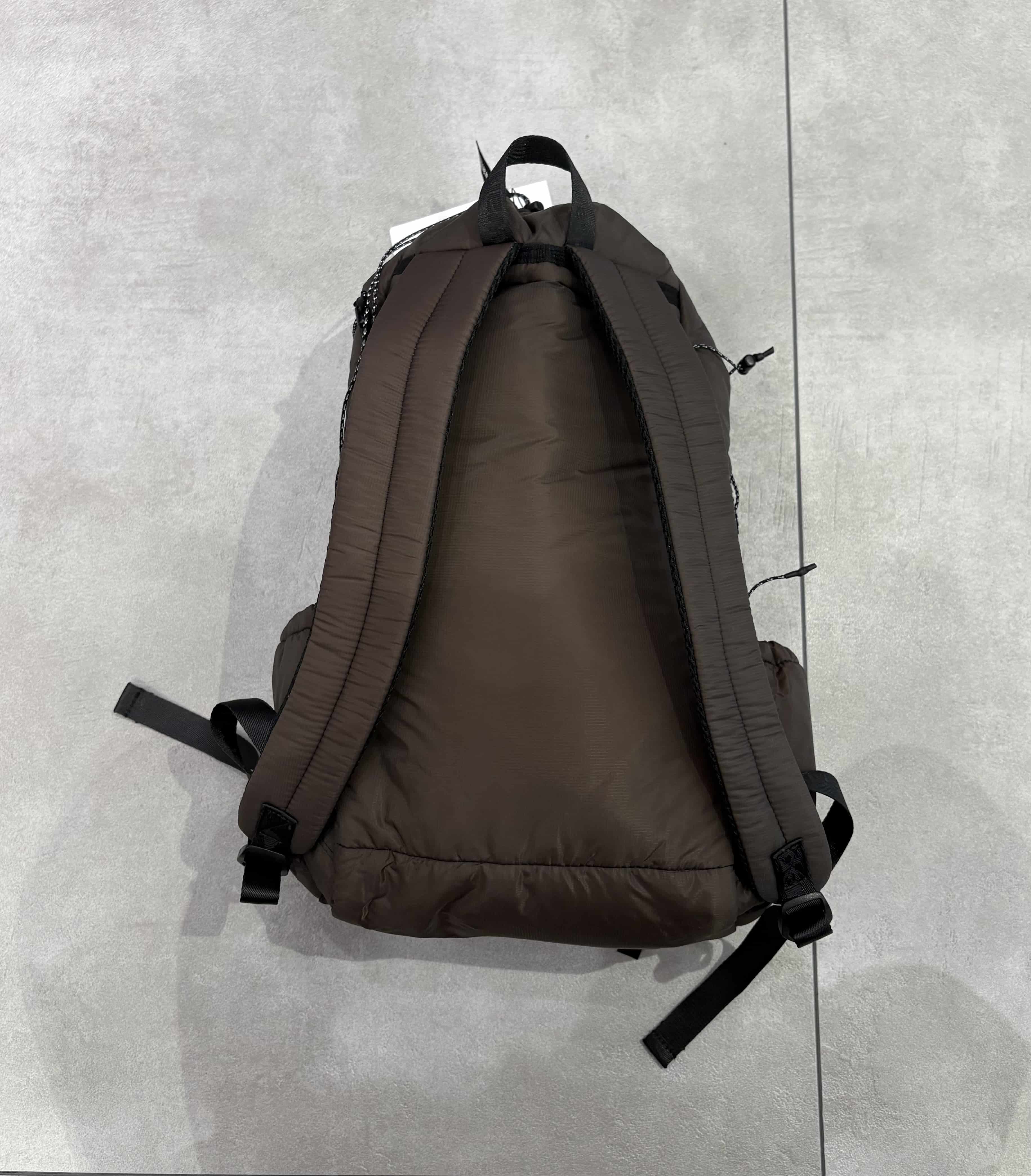 and wander/アンドワンダー/puffer mini ripstop daypack パファーミニリップストップデイパック ブラウン FREE