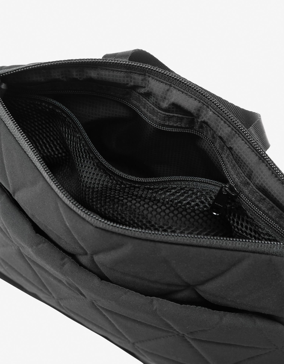 THE NORTH FACE/ザ・ノースフェイス/Geoface Pouch ジオフェイスポーチ BLACK FREE